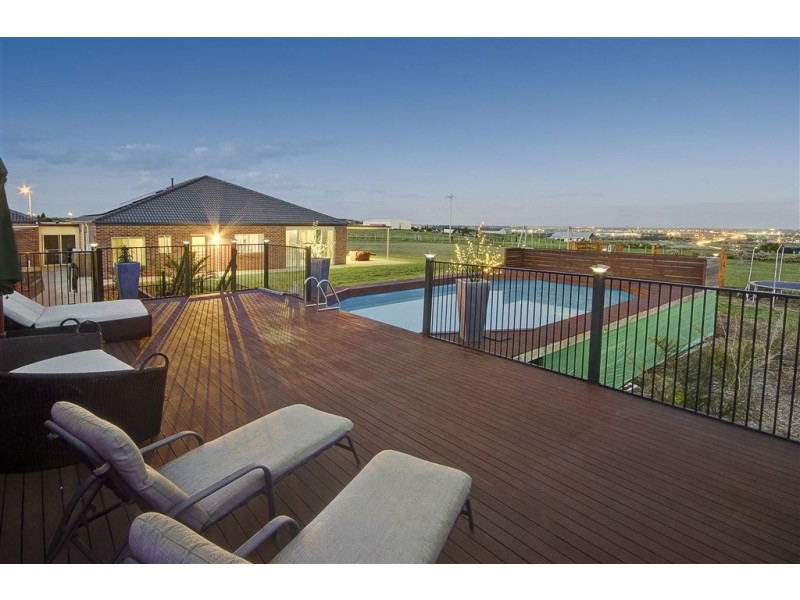 325 Tower Hill Drive, Lovely Banks VIC 3221