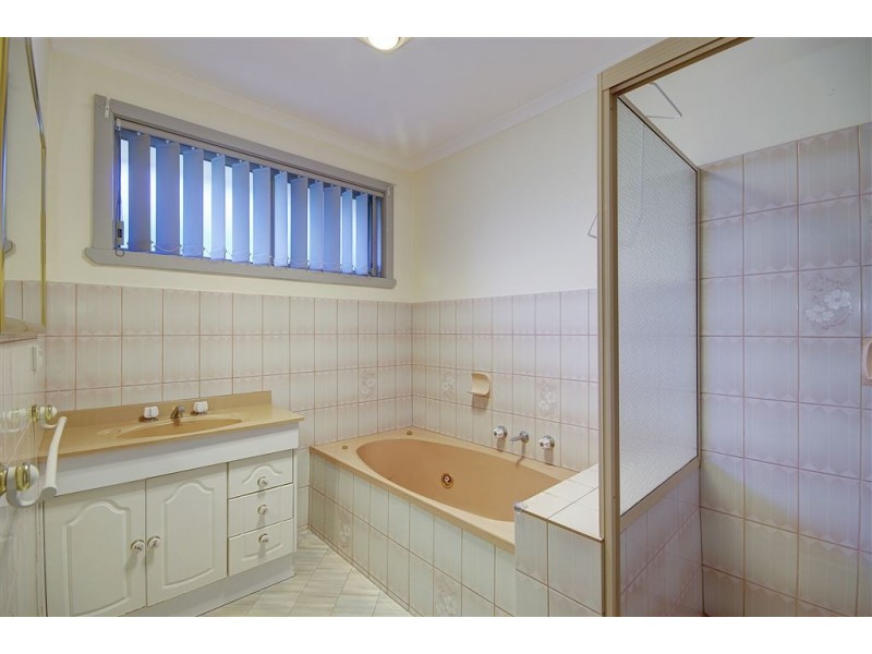 12 Yala Court, Bell Park VIC 3215