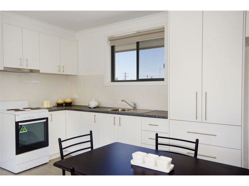 4 & 5/3 Kinnordy Court, Hamlyn Heights VIC 3215