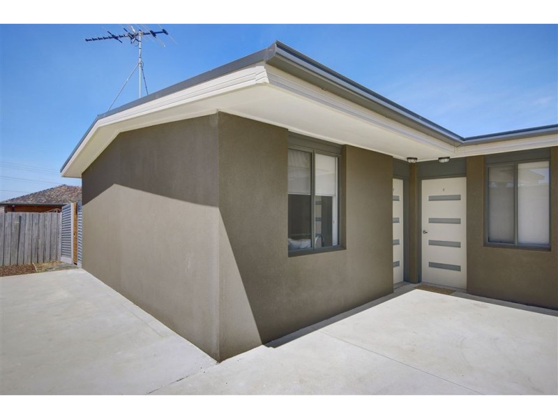 4 & 5/3 Kinnordy Court, Hamlyn Heights VIC 3215