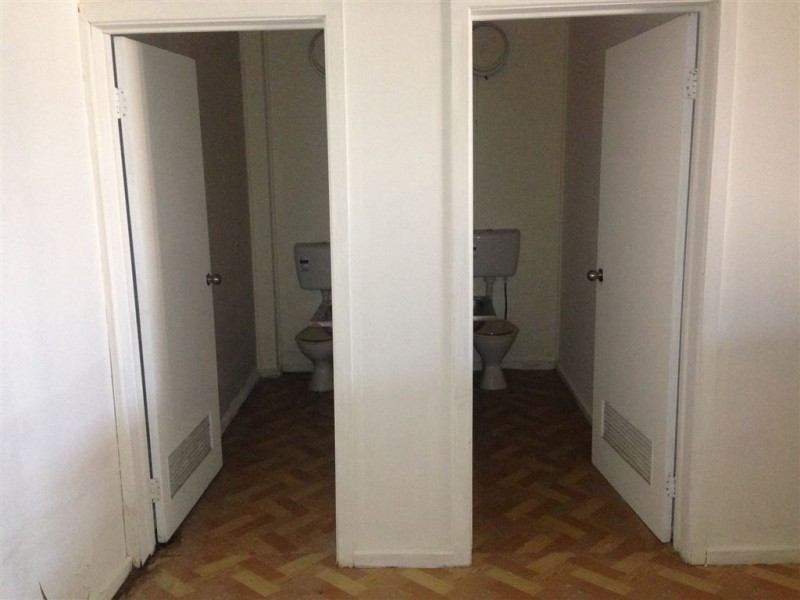 15 Seaside Parade, North Shore VIC 3214