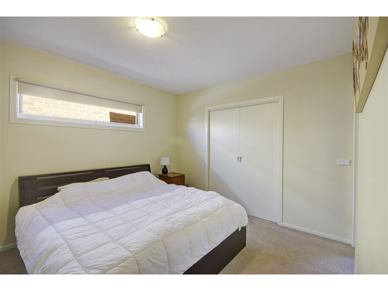 2/14 Waiora Avenue, Hamlyn Heights VIC 3215