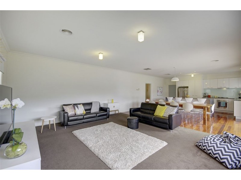 30 Hedgeley Road, Bell Park VIC 3215