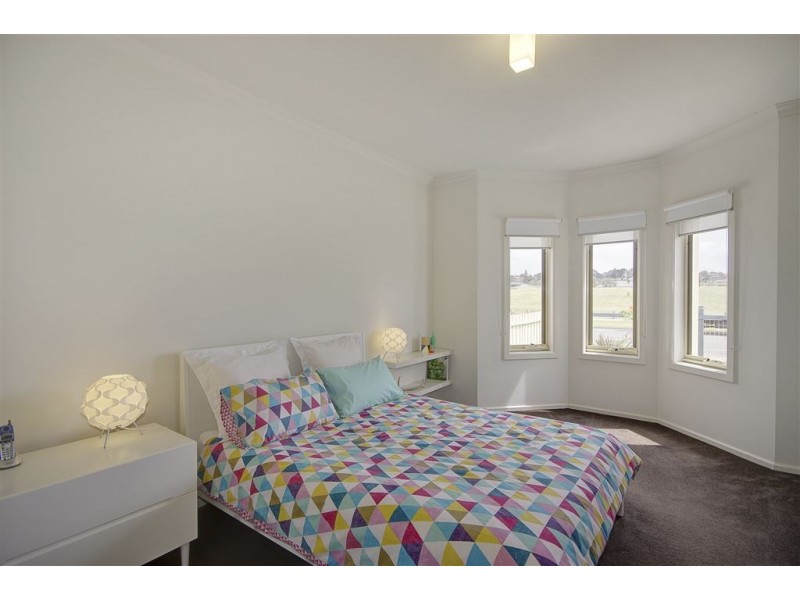 30 Hedgeley Road, Bell Park VIC 3215