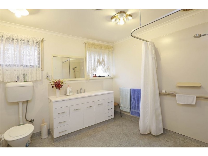 31 Greenville Drive, Grovedale VIC 3216