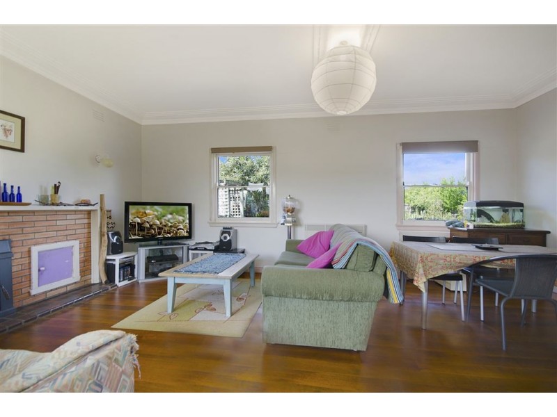 2 Torquay Road, Belmont VIC 3216