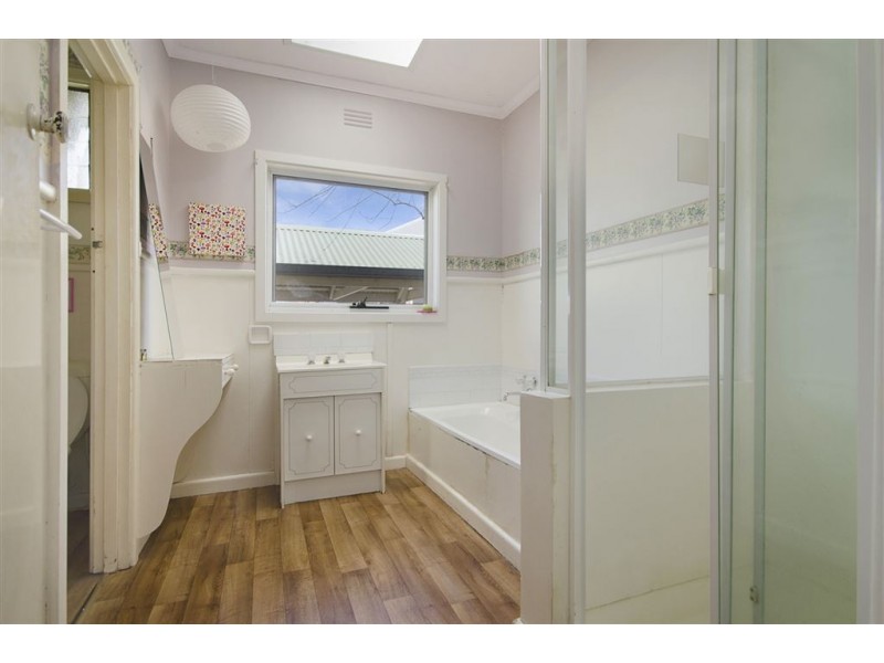 2 Torquay Road, Belmont VIC 3216