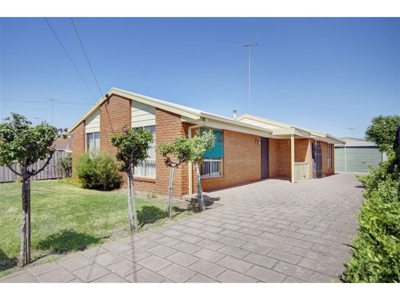 17 Cabernet Road, Corio VIC 3214