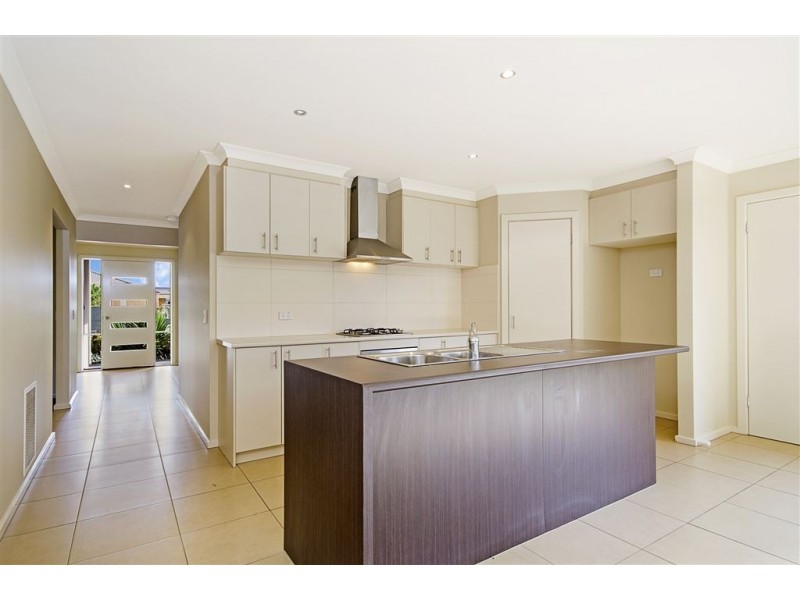18 Barnong Way, Lara VIC 3212