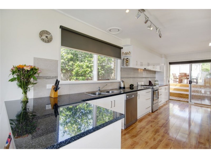 61 Newton Avenue, Bell Post Hill VIC 3215