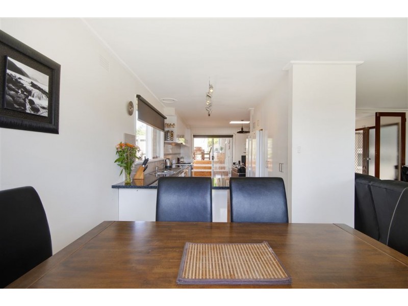 61 Newton Avenue, Bell Post Hill VIC 3215
