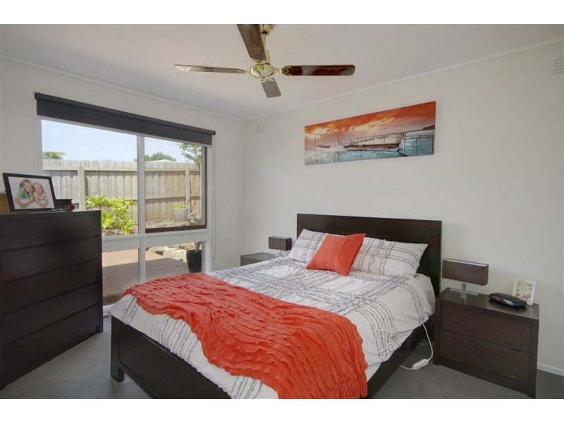 61 Newton Avenue, Bell Post Hill VIC 3215