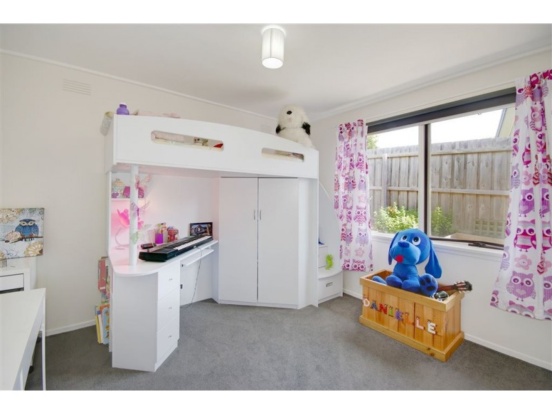 61 Newton Avenue, Bell Post Hill VIC 3215