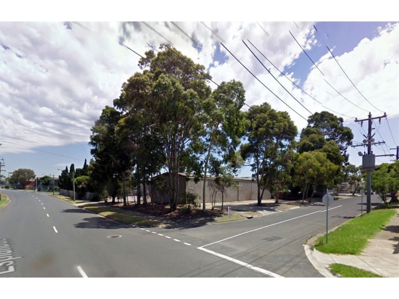 15 The Esplanade, North Shore VIC 3214