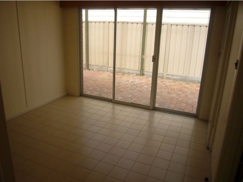 21 Seaview Road, Victor Harbor SA 5211