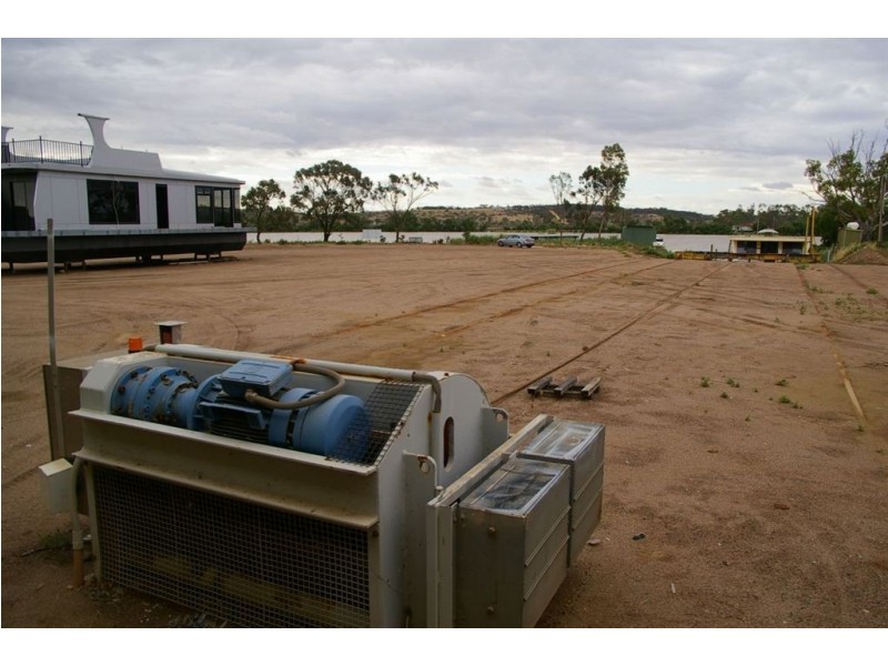 Lot 102 East Front Road, Younghusband SA 5238