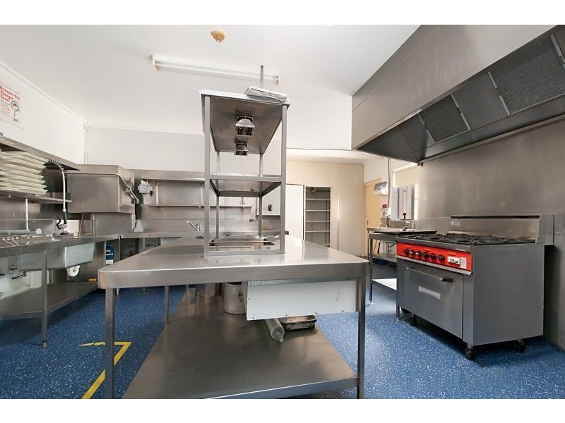 98 Military Road, Semaphore South SA 5019