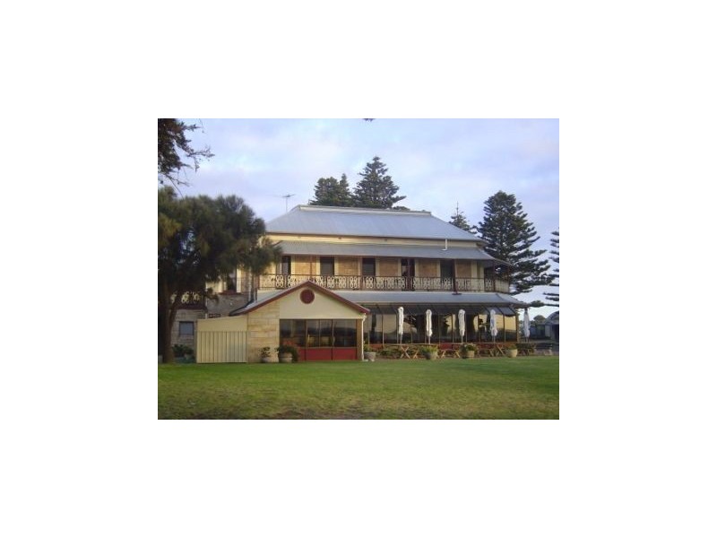 3 Railway Terrace, Beachport SA 5280