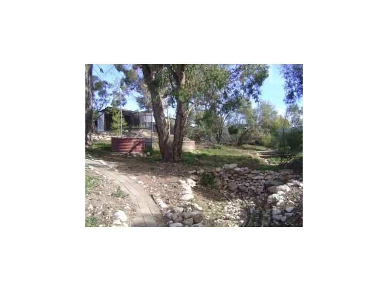 22-24 Acland Street, Blanchetown SA 5357