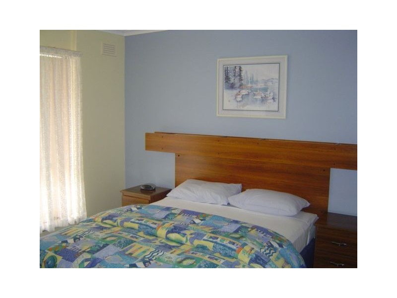 13 Railway Terrace, Beachport SA 5280