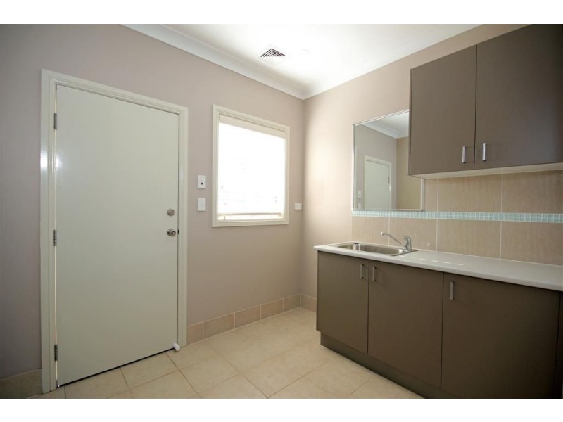 Elderslie NSW 2570