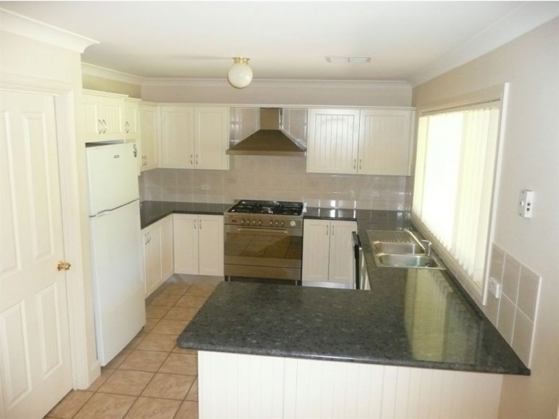 33 Banksia Road, Mount Annan NSW 2567