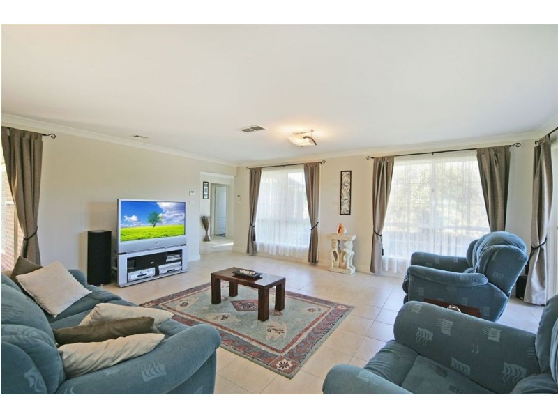 45 Banksia Road, Mount Annan NSW 2567
