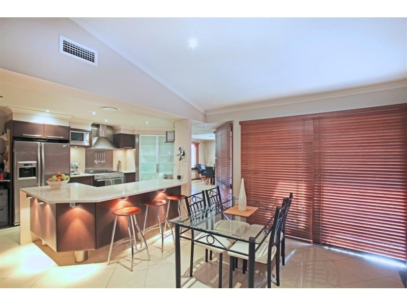 10 Cawdor Farms Road, Grasmere NSW 2570
