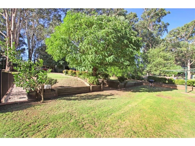 10 Cawdor Farms Road, Grasmere NSW 2570
