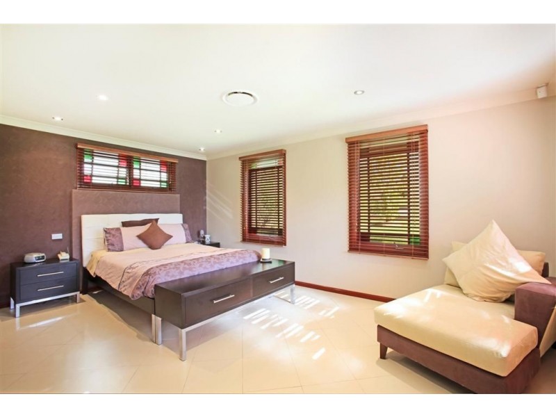 10 Cawdor Farms Road, Grasmere NSW 2570