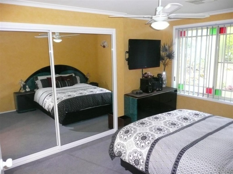 12 Mary Anne Close, Mount Annan NSW 2567