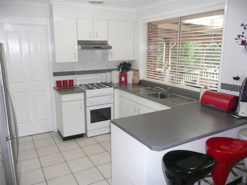 12 Mary Anne Close, Mount Annan NSW 2567