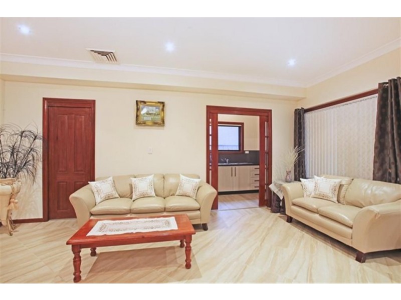 West Hoxton NSW 2171