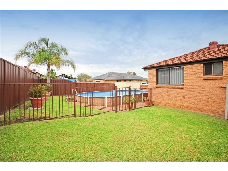 14 Othello Avenue, Rosemeadow NSW 2560