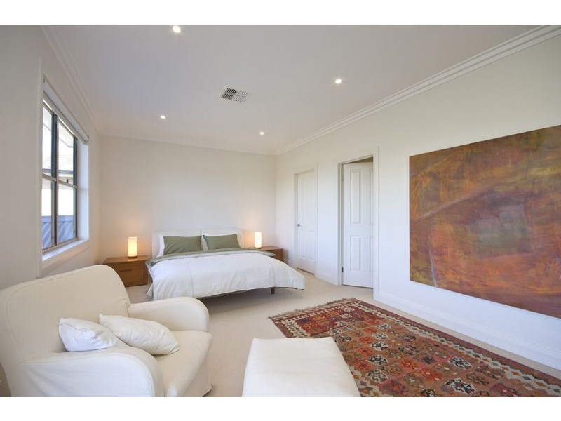 12 Barrack Circuit, Macquarie Links NSW 2565