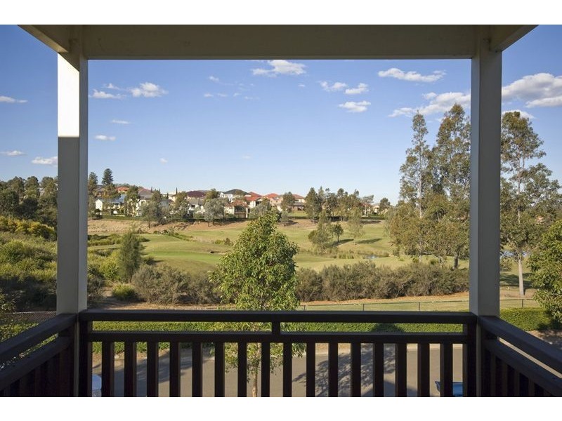 12 Barrack Circuit, Macquarie Links NSW 2565