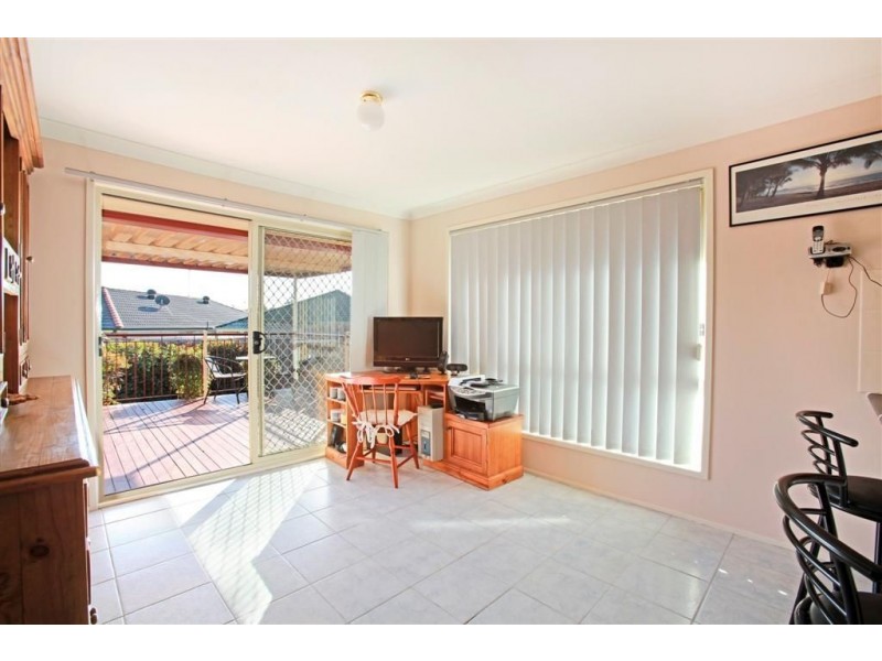 15 Brookview Street, Currans Hill NSW 2567