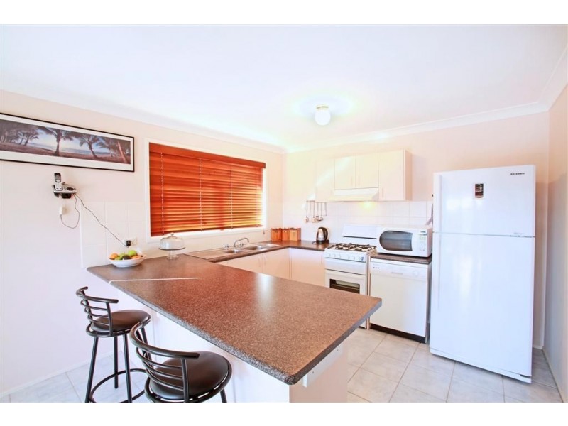 15 Brookview Street, Currans Hill NSW 2567
