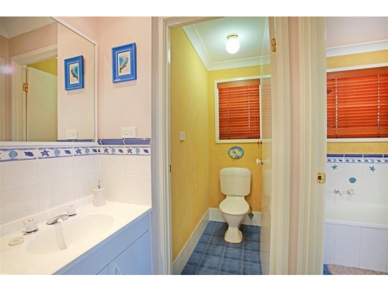 15 Brookview Street, Currans Hill NSW 2567