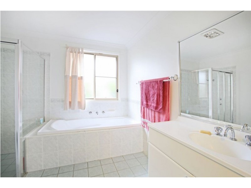 20 Lincoln Grove, Harrington Park NSW 2567
