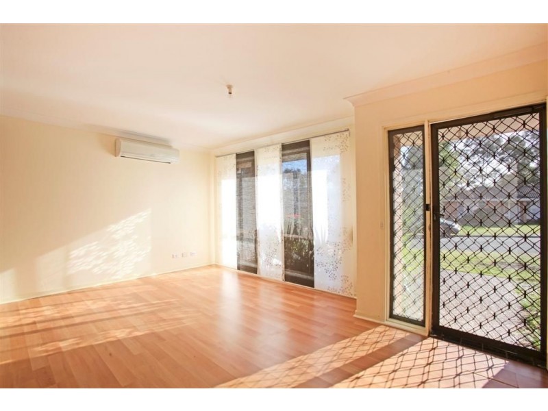 1 Hines Place, Mount Annan NSW 2567
