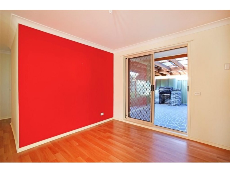 1 Hines Place, Mount Annan NSW 2567