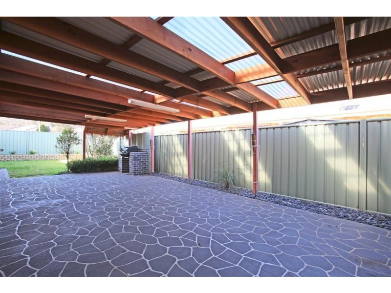 1 Hines Place, Mount Annan NSW 2567