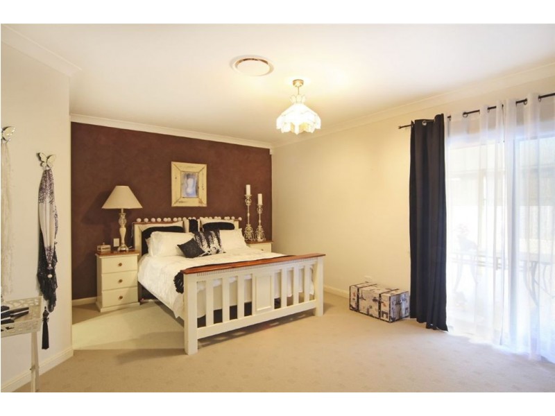 2 Geary Place, Elderslie NSW 2570