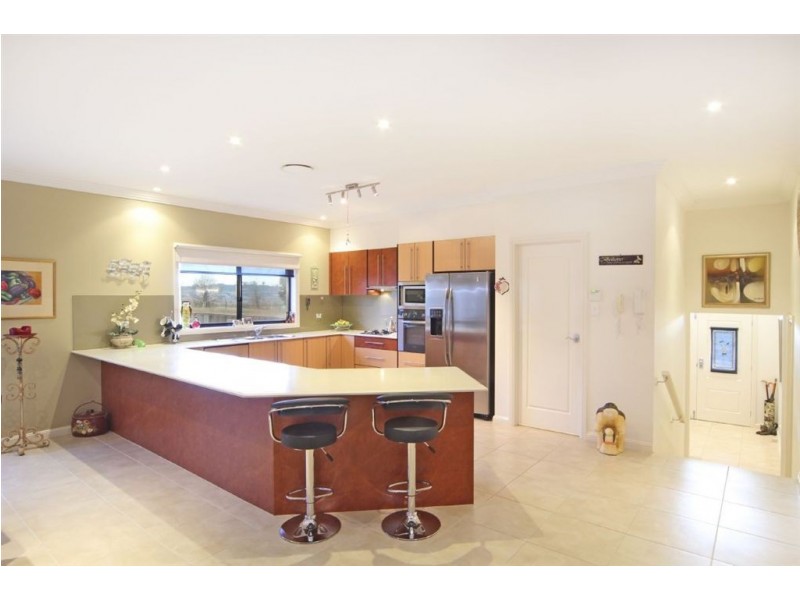 2 Geary Place, Elderslie NSW 2570