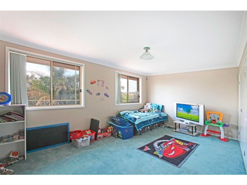 7 Smith Place, Mount Annan NSW 2567