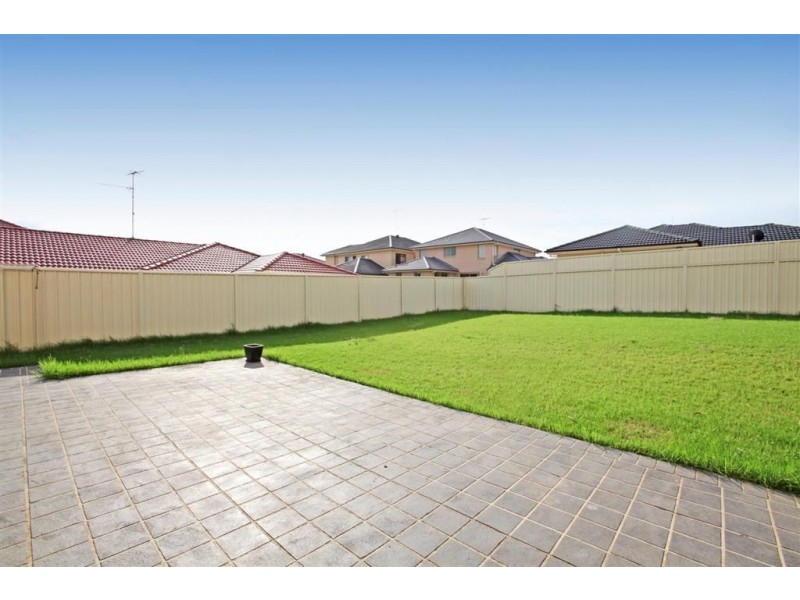 9 Oatley Circuit, Harrington Park NSW 2567