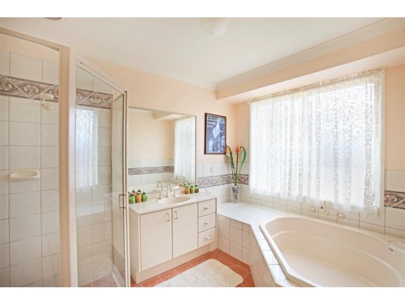 16 Minell Court, Harrington Park NSW 2567