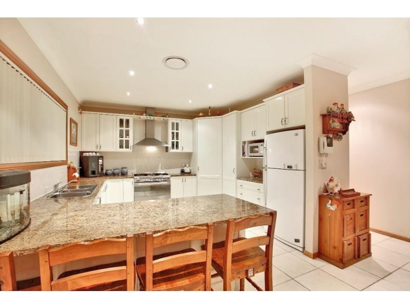 1 Chiltern Place, Harrington Park NSW 2567