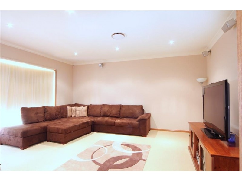 1 Chiltern Place, Harrington Park NSW 2567
